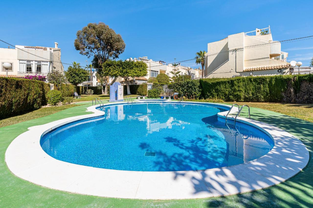 Bungalow Sunrise Europa Torrevieja Bagian luar foto